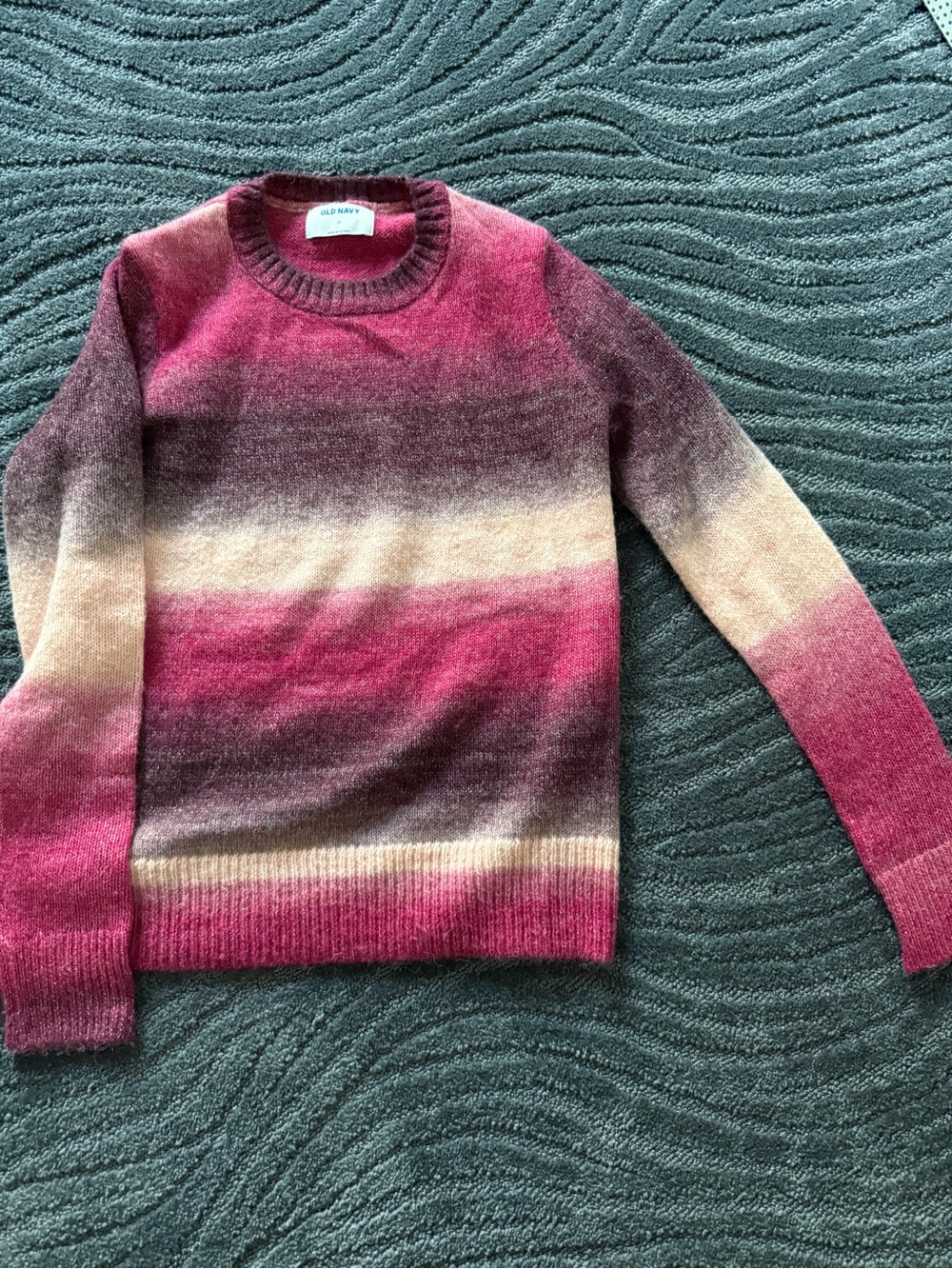 Old Navy women’s knit sweater
